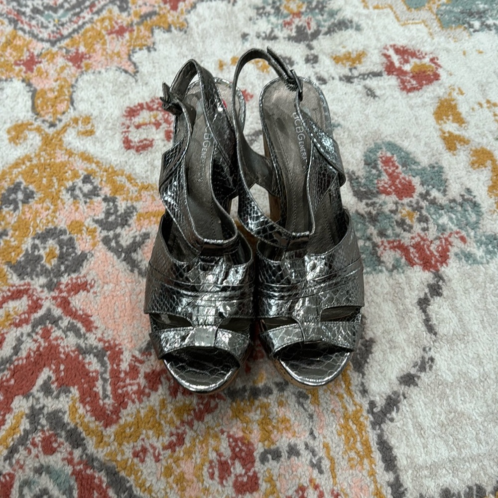 BCBG Wedges